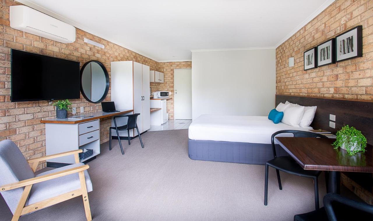 Sunshine Coast Motor Lodge Woombye Экстерьер фото