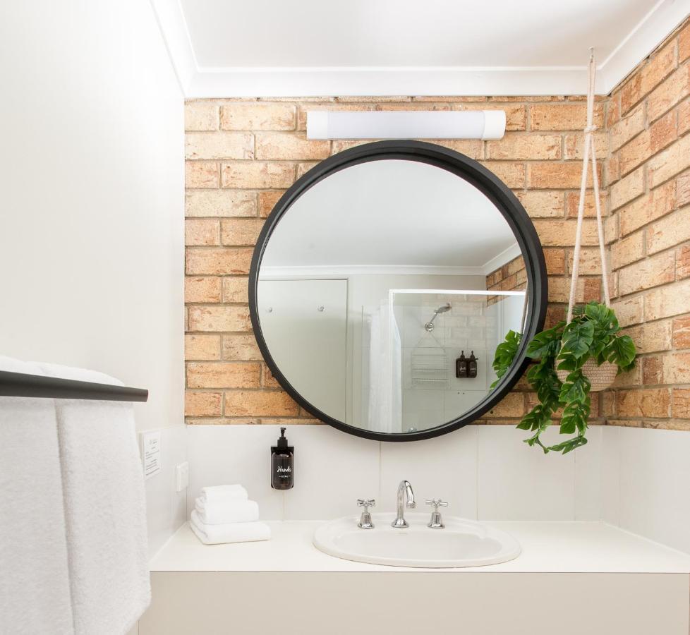 Sunshine Coast Motor Lodge Woombye Экстерьер фото